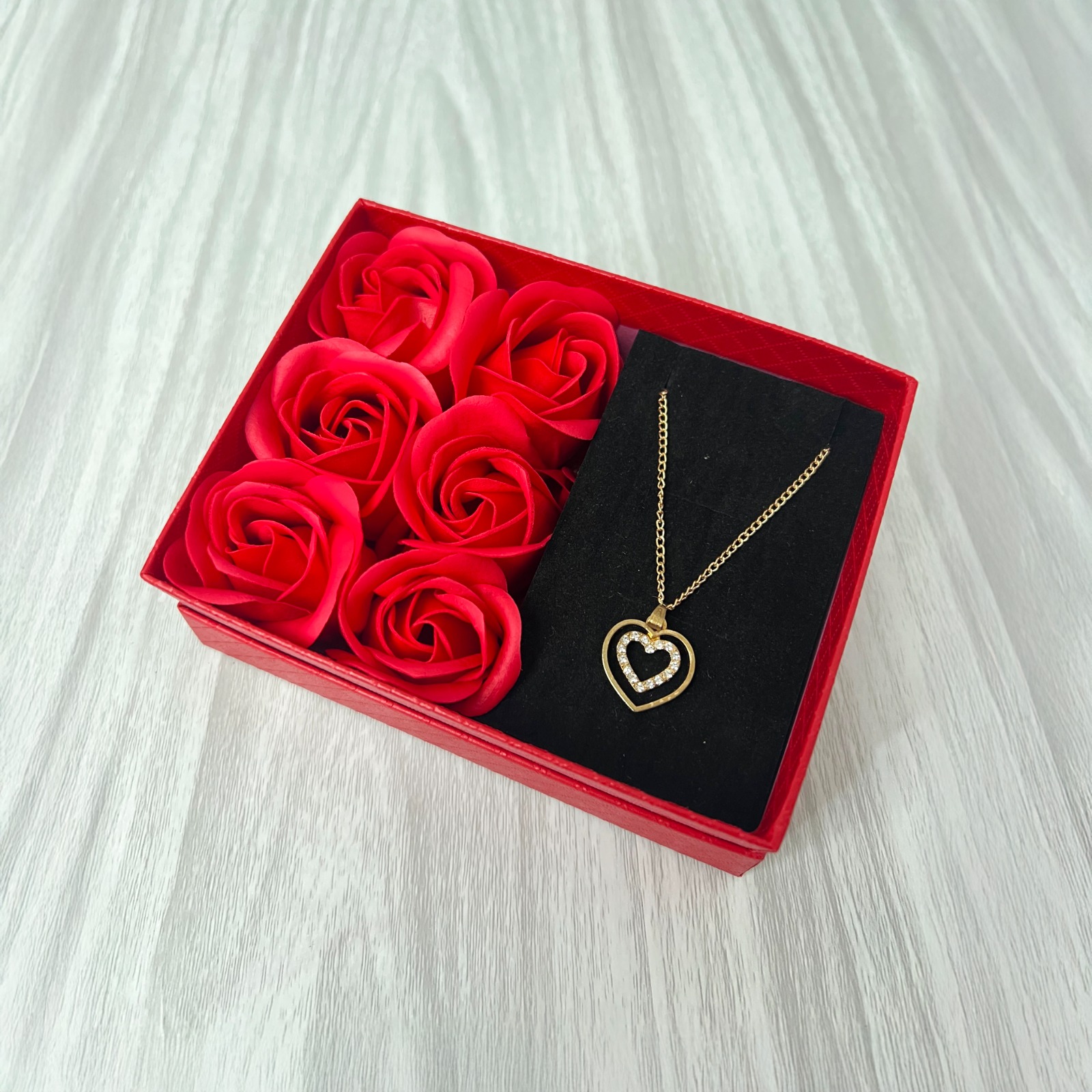ROSAS DE JAVON